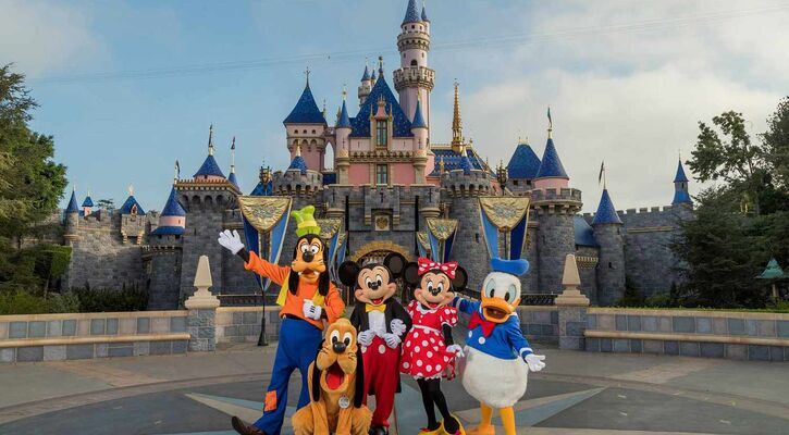 Paris & Disneyland Turu PGS İle 4 Gece Sömestr Özel (İ0243)